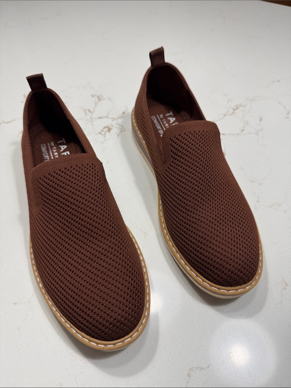 Taryn Rose Brown Knit Slip-On Loafers Rust Size 6.5